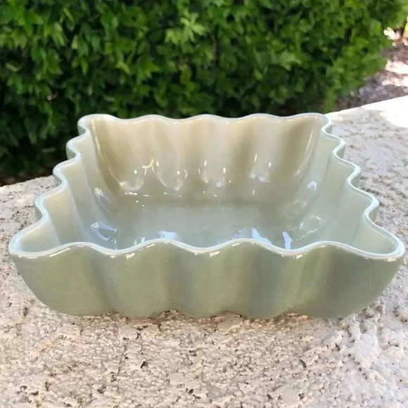 Weil Ware California Pottery Scalloped Edge Dish - Picture 8 of 11